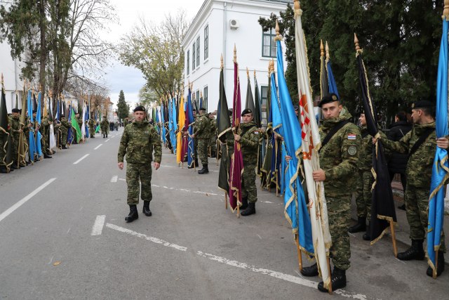 Vukovarski veteran: Ako sam stao pred tenkove, mogu i razbijati æiriliène ploèe