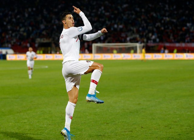 Ronaldo nezadovoljan: Kao da smo igrali na polju krompira