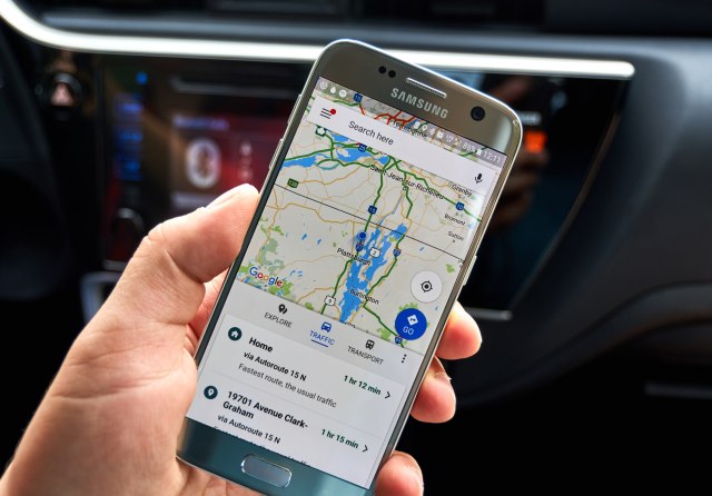 "Kartu èitaj, a lokalca pitaj": Google Maps uvodi preporuke meštana?