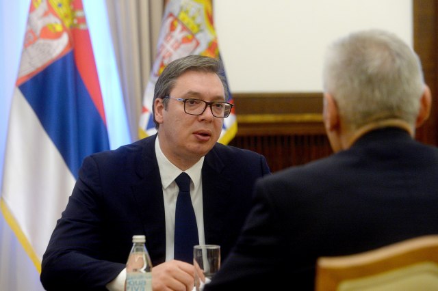 Vučić se obraća javnosti između 19 i 20 časova