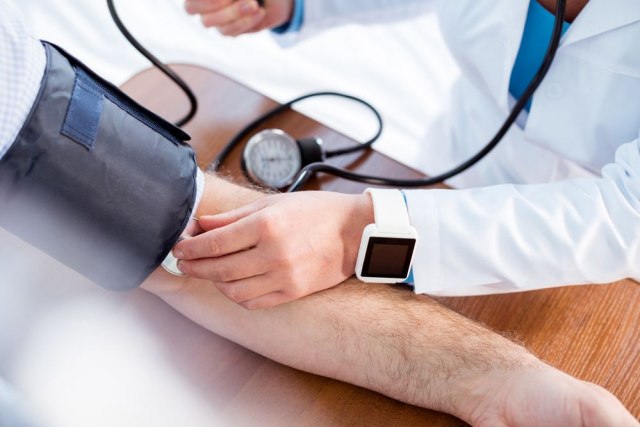 Je li normalno da krvni tlak oscilira?