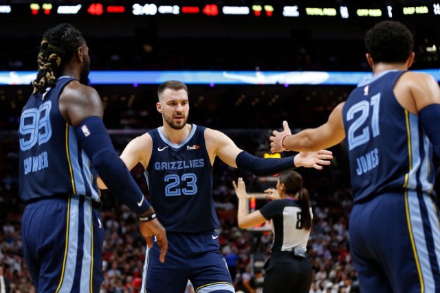 Guduriæ povredio koleno