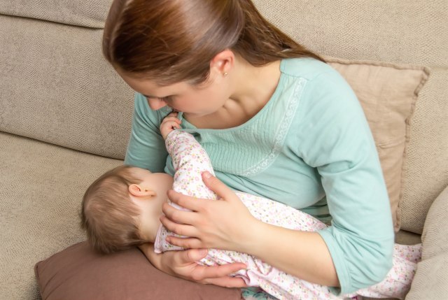 Evo kako da uživate pored vaše bebe u prvim nedeljama nakon porođaja
