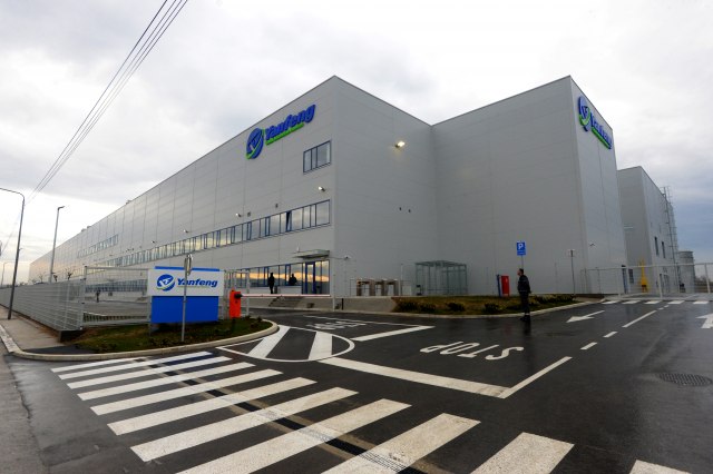 Otvorena kineska fabrika: Komponente za Mercedes proizvodiće se u Kragujevcu
