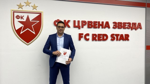 Aleksandar Vuèiæ najavio obraæanje javnosti o Crvenoj zvezdi