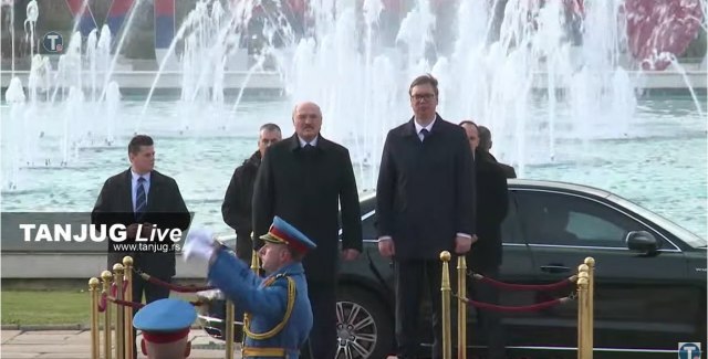 Lukashenko welcomed: Anthem, honorary military salute and red carpet VIDEO