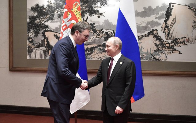 Predsednik Srbije doputovao u Soči, u sredu sa Putinom FOTO VIDEO