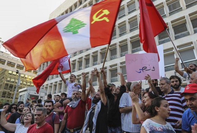 Liban: Protestani gaðali vojsku kamenicama