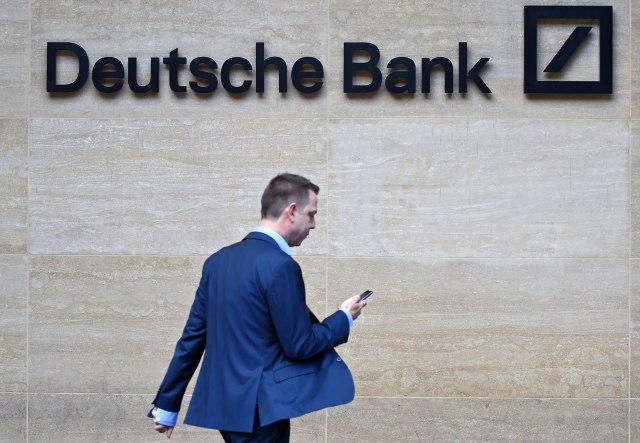 "Pljušte" otkazi: Više od 75.000 bankara širom sveta ostaje bez posla