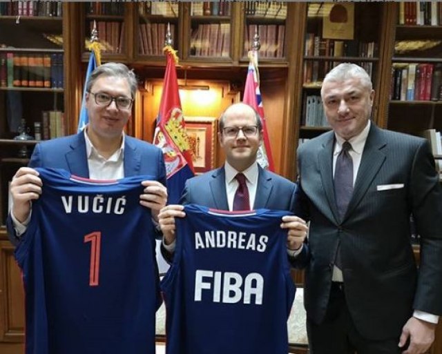 Vučić se sastao sa generalnim sekretarom FIBA i Danilovićem