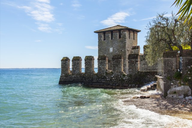 Utvrđenje na jezeru: Jedan od najočuvanijih zamaka Italije