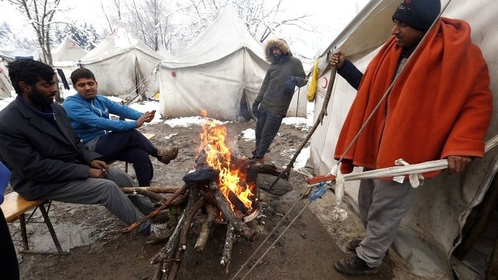Kamp Vuèjak: "Nehumani&#x201c; uslovi u privremenom kampu ugrožavaju živote hiljade ljudi