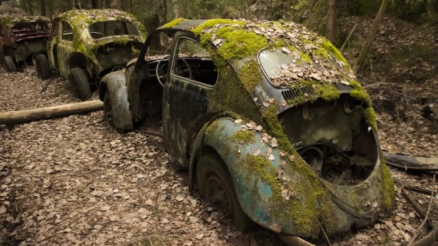 Groblje automobila: Ovo je sve što je ostalo nakon što je otišla vojska