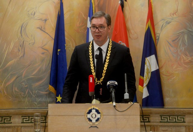 Serbian President Vucic presented with a Gold Medal for Merits of the City of Athens