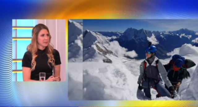 Srpska zastava ponovo na vrhu sveta: Dolores je osvojila Mont Everest VIDEO