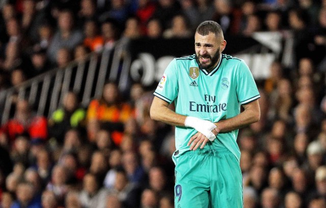 Joviću poništen gol, Benzema i Kurtoa spasli Real blamaže u Valensiji!