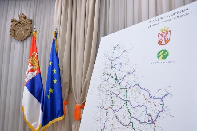 "Pointless waste of money": Djilas and the opposition opposing "Moravian corridor"