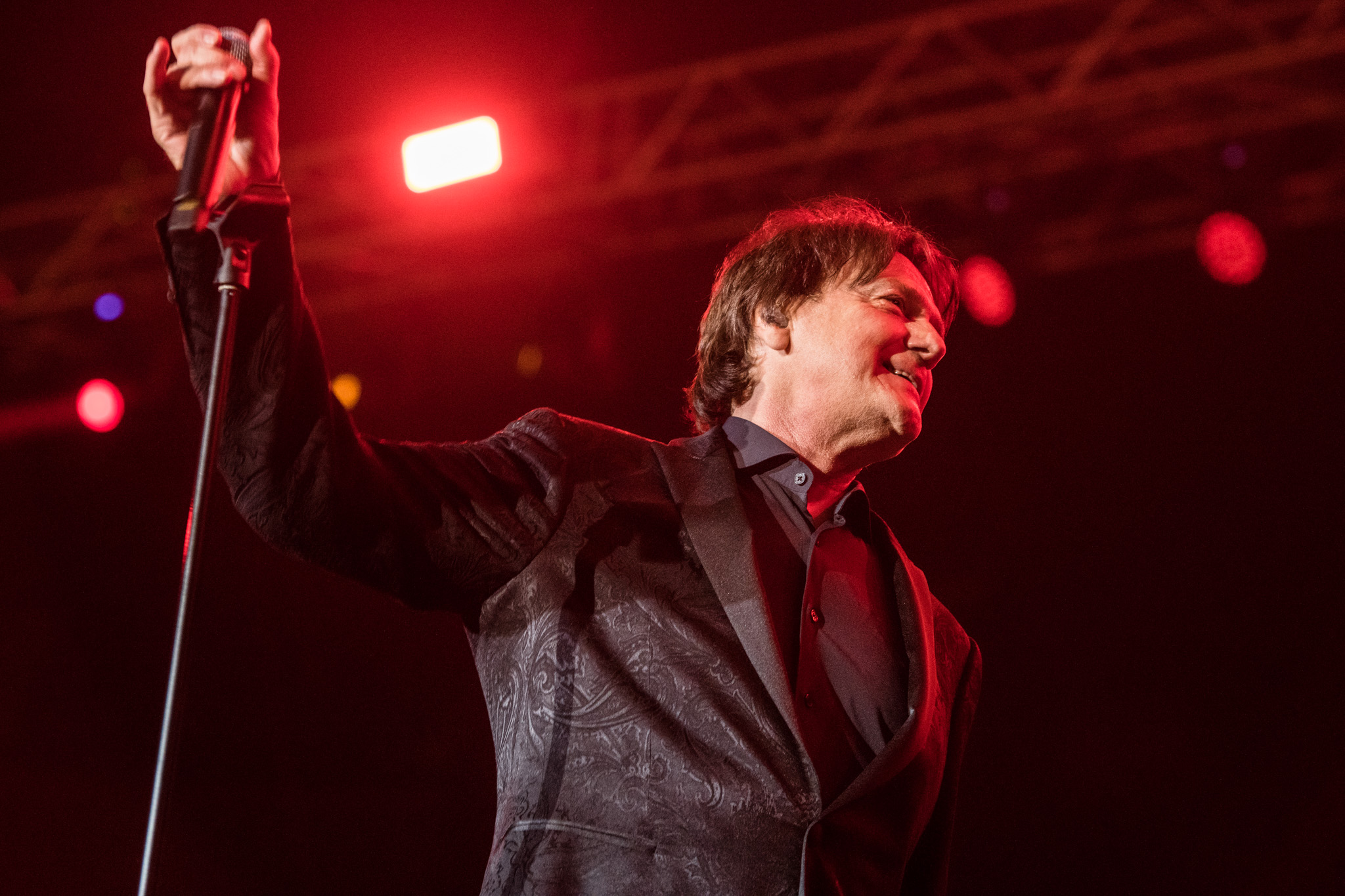 Zdravko Čolić u rekordnom roku rasprodao karte za koncert u Kraljevu: Euforija za Čolom ne prestaje!