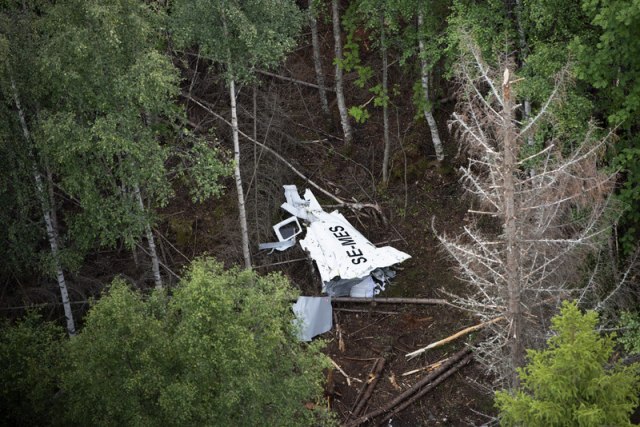 Srušio se avion u Alpima, poginuo pilot