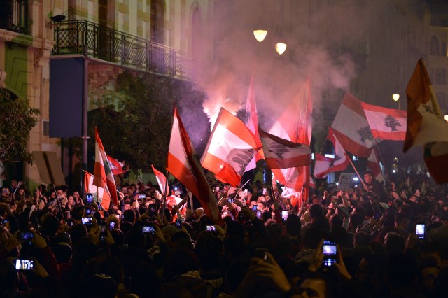 Hiljade Libanaca protestuje protiv novog premijera: 