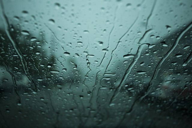 Saveti za vožnju automobila po kiši