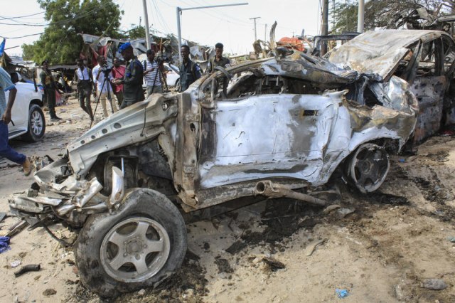 Automobil bomba u Somaliji: Poginulo 90 ljudi, najviše civila FOTO