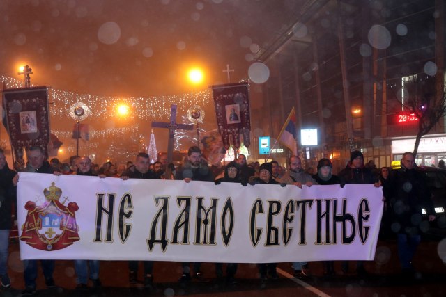 Moleban i litija u Jagodini, na ulicama 3.000 ljudi