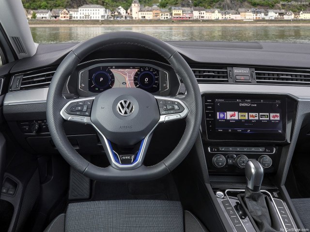 Volkswagen neæe doæi u Pariz