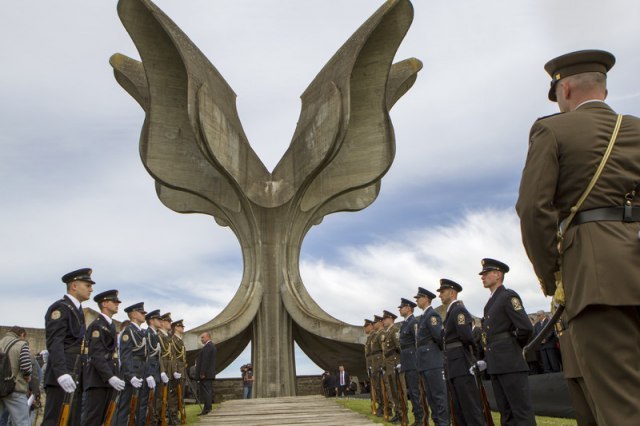 U Jasenovac srpski ðaci ne idu