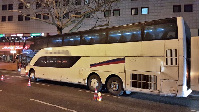 Nemaèka policija iskljuèila autobus za Srbiju, prešao 1,3 miliona km, objavljene i slike starudije FOTO