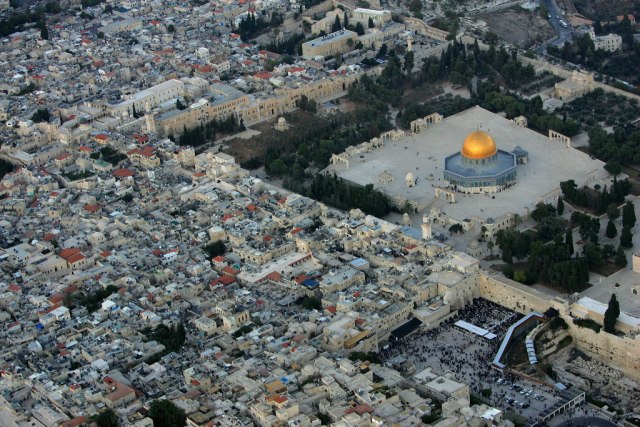 Haos u Jerusalimu: Saobraćajni kolaps, gužve, pojačane mere obezbeđenja FOTO