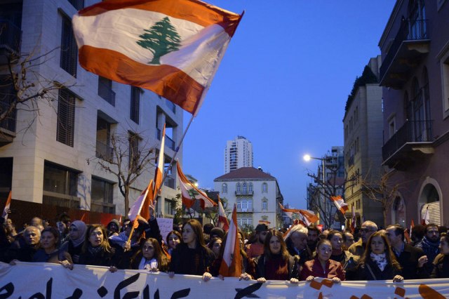 Najmanje 20 povreðenih na 100. protestu protiv libanske vlade