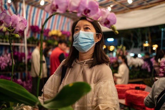 Rade dan i noć : Kinezi u ovoj fabrici prave čak 200.000 maski dnevno FOTO
