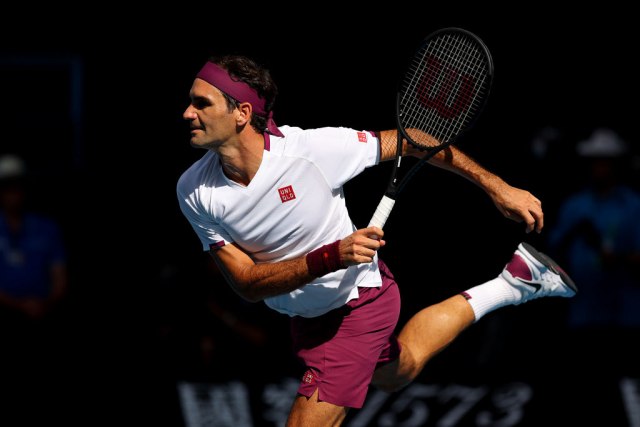 Neuništivi Federer eliminisao Sandgrena za polufinale! VIDEO
