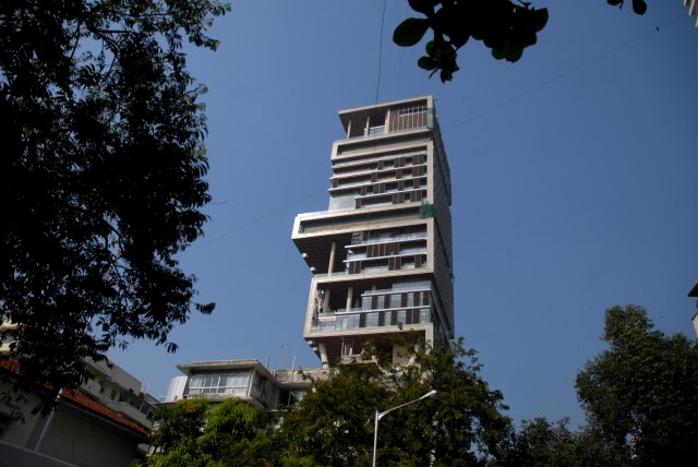 Najveæa privatna kuæa vredi milijardu $: Koristi je èetvoroèlana porodica, a održava 600 ljudi