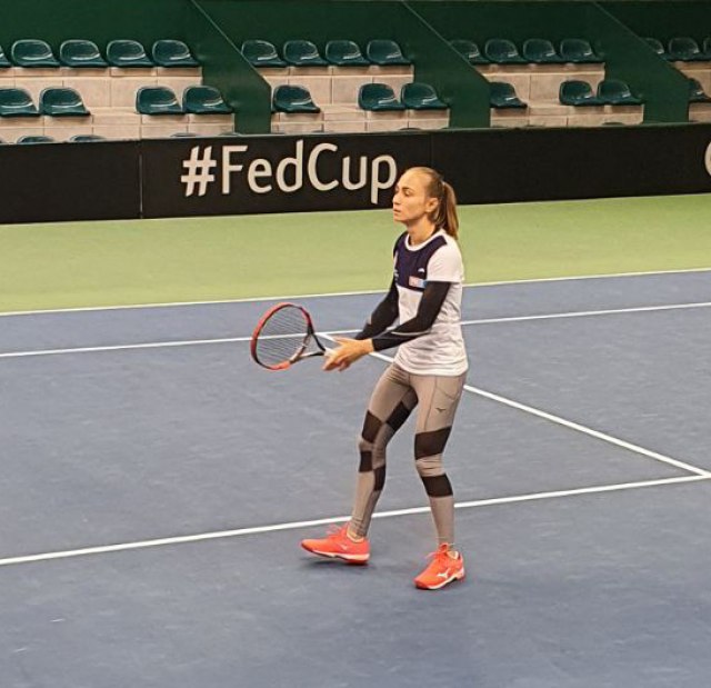 Srpske teniserke poèele pripreme za meèeve Fed kupa