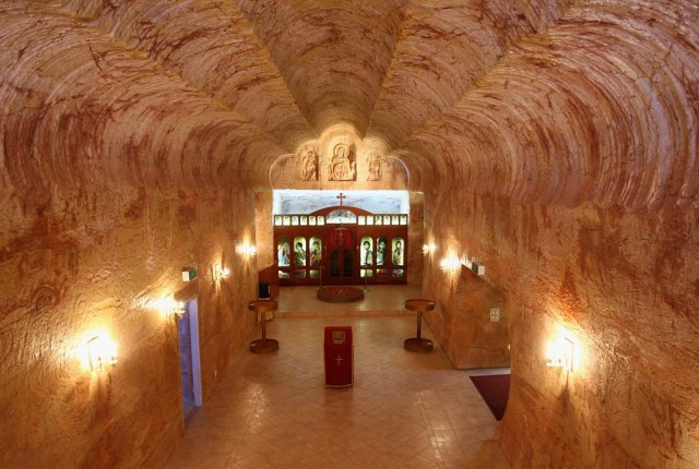 Neobièna srpska svetinja: Podzemna pravoslavna crkva u Australiji FOTO