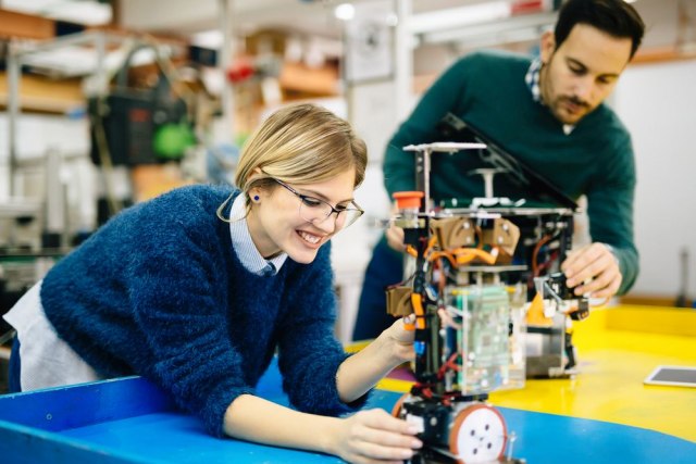Grad u Srbiji dobija centar za robotiku: "Takvi centri okupljaju omladinu tokom cele godine"