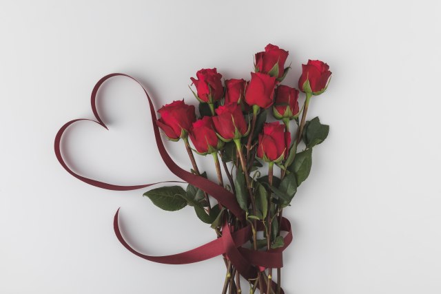 "Groznica" Dana zaljubljenih: Uveze se više od milion komada ruža