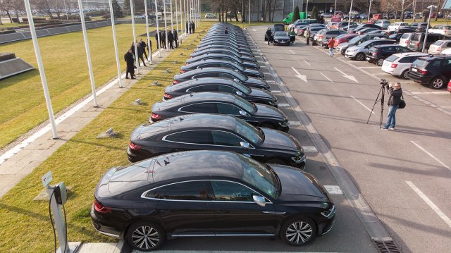 CarGo proširio svoju "Biznis klasu" sa 50 VW Arteona FOTO