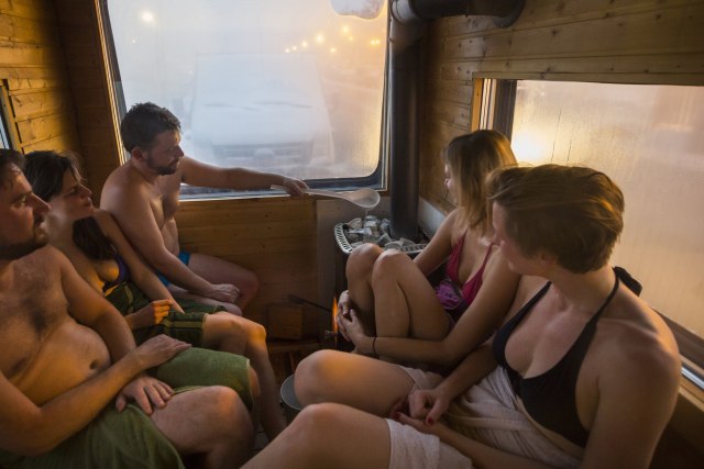 Rusi našli tržišnu nišu: Mobilna sauna stiže na kućni prag