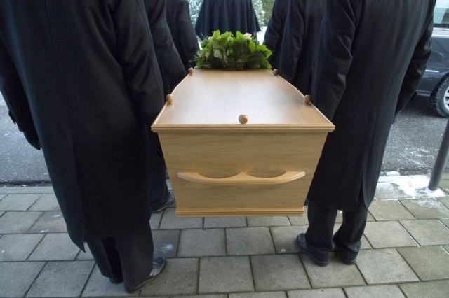 Tela pokojnika biæe ðubrivo: Ekološke sahrane kao dug Zemlji