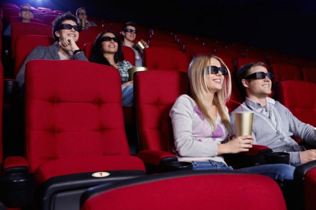 Netfliks ubija bioskop, a ogromni komercijalni bioskopi guše autorski film?