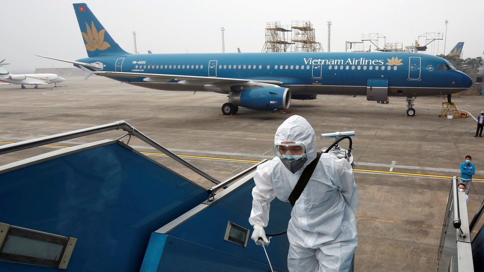 Korona virus prizemljio avione širom sveta - dolaze li Kinezi u Srbiju