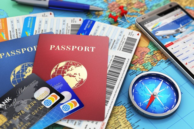 Promene putnih isprava nakon Bregzita: Novi pasoši imaæe cvetne simbole