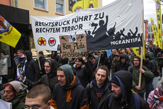 Ko je kriv: Alternativa na Nemaèku, rasizam ili ludilo?
