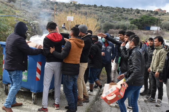 Sukobi s policijom zbog izgradnje centara za migrante u Grèkoj