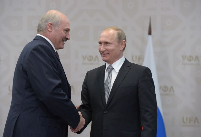 Lukašenko: Primoravaju nas na integracije sa Rusijom