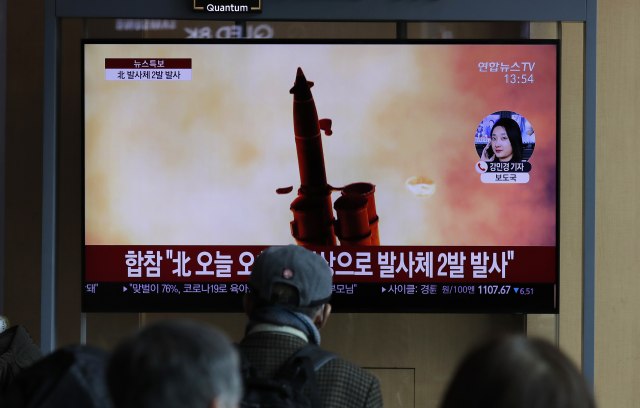 Severna Koreja lansirala dva projektila, Amerika analizira koje