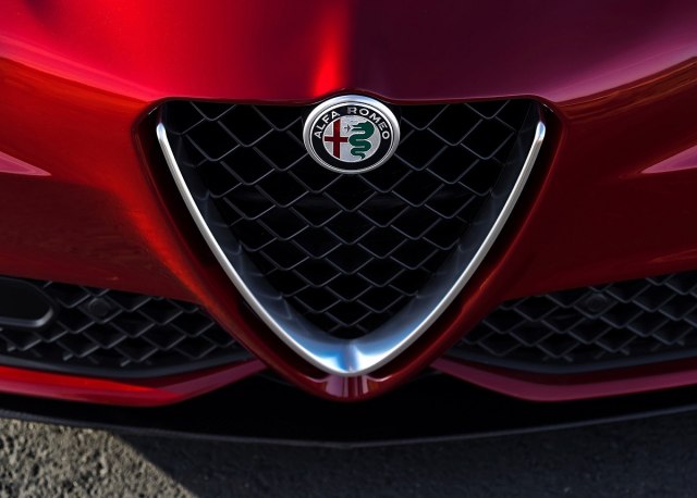 Alfa Romeo želi da uzdrma auto-moto svet: Stiže ekstremna Giulia sa preko 600 "konja"?